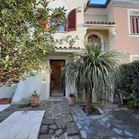 Vila Il Glicine Olbia
